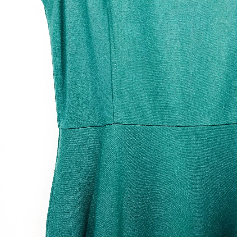 Ricki's Short Sleeve Green Midi Dress - Picture 5 of 10